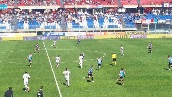 Il Catania fa un tonfo e perde contro il Picerno: finisce tra fischi per i rossazzurri