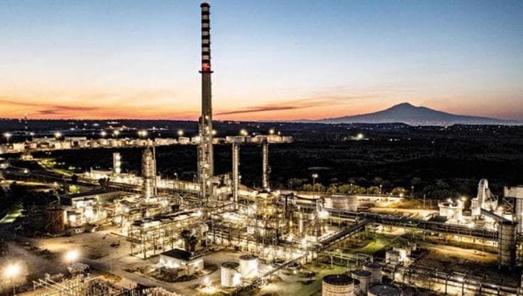 L’Isab di Priolo torna in mani italiane, la raffineria acquistata da Ammaturo