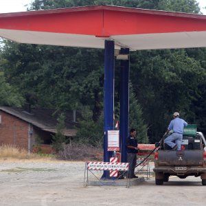 Addio auto a gas, nessuno le vuole più
