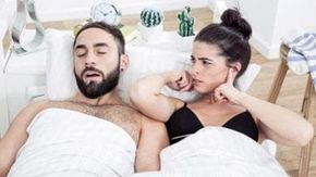 Se il partner russa, si perdono in media da 1 a 2 ore di sonno per notte