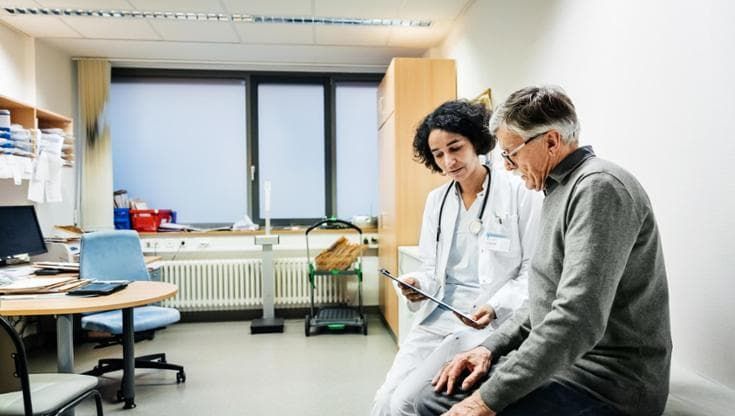 Tumore del colon, studio prova l’efficacia dell’immunoterapia prima dell’intervento