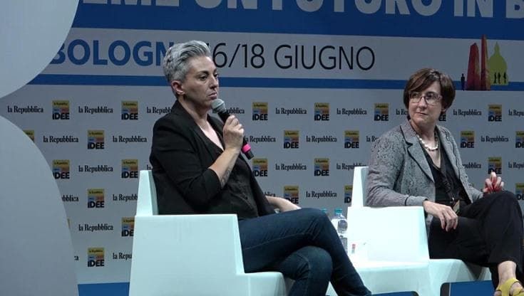 RepIdee 2022, Cathy La Torre: "Ho ridotto il seno perché sono non binaria". Ed è valanga di insulti social