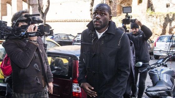 Napoli, Koulibaly: respinto ricorso contro la squalifica. Il club: "Sconfitta per il calcio"