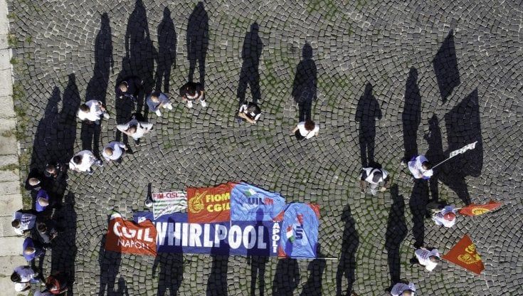 Whirlpool. lettera aperta degli operai in difesa del diritto al lavoro