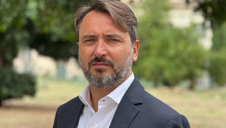 Catanzaro: “Schifani? Sulla sanità sta fallendo. Pensa solo alle poltrone”