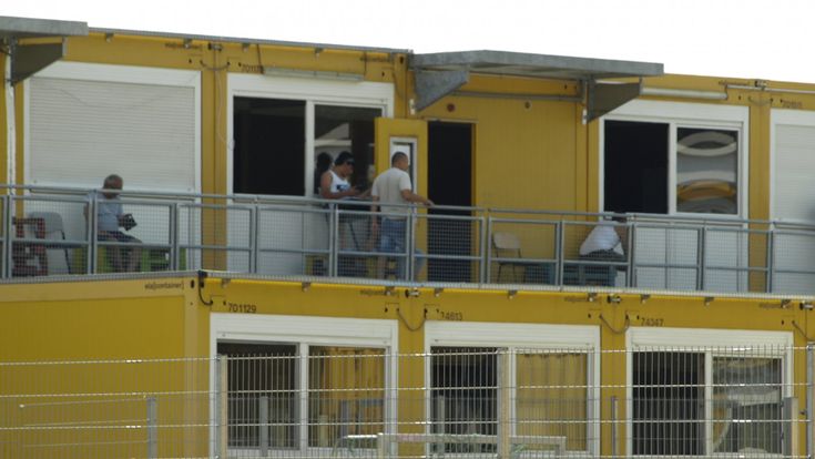 Se questo è un migrante: in Baviera tra i container-lager 
