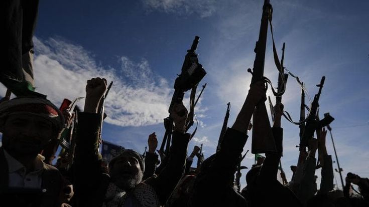 Gli Houthi all’attacco, ora tocca al Mar Rosso. Arrivati 2200 marines