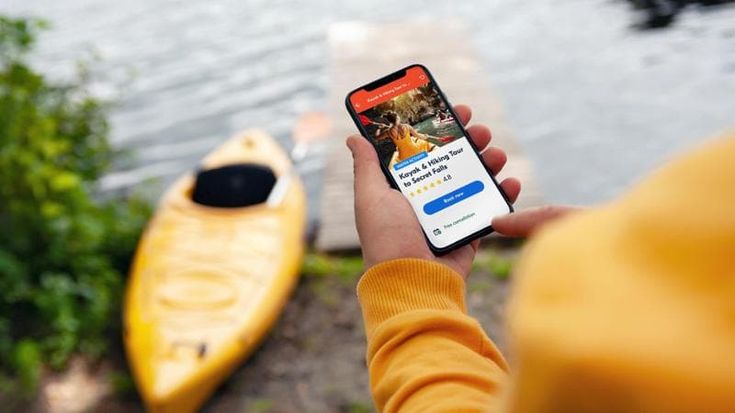 Siti non autorizzati e prezzi gonfiati: come evitare le truffe online sulle prenotazioni turistiche