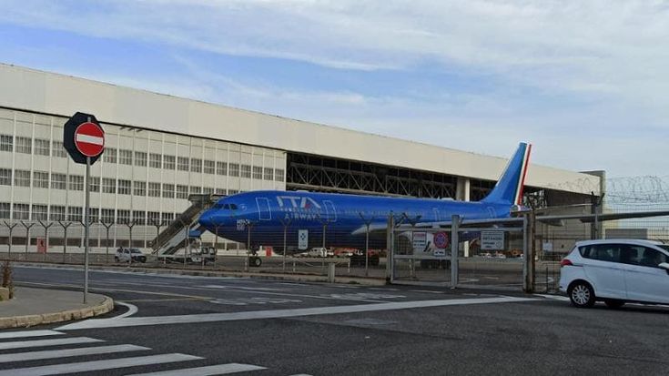 Ita, pignorati 9,4 milioni: 71 ex Alitalia, riassunti, reclamano arretrati maggiori. La compagnia: in 53 non si presentano a visite