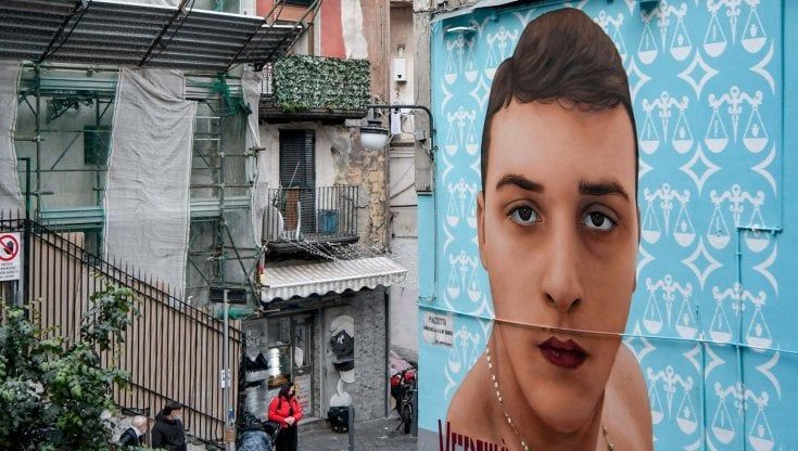 Murale di Ugo Russo, "un segnale da capire"