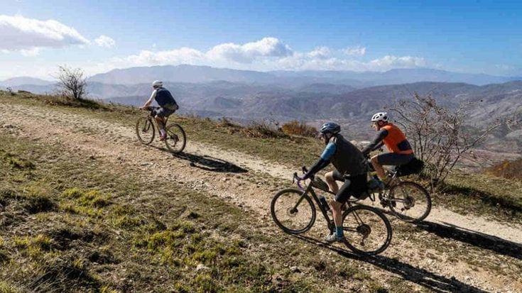 Musica, teatro e storie per bambini. Pedalando lungo le strade della transumanza