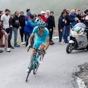 Giro d'Italia, il Mortirolo sarà dedicato a Scarponi. Nibali: ''Non siamo solo io e Quintana''