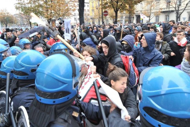 In corteo anche gli studenti
