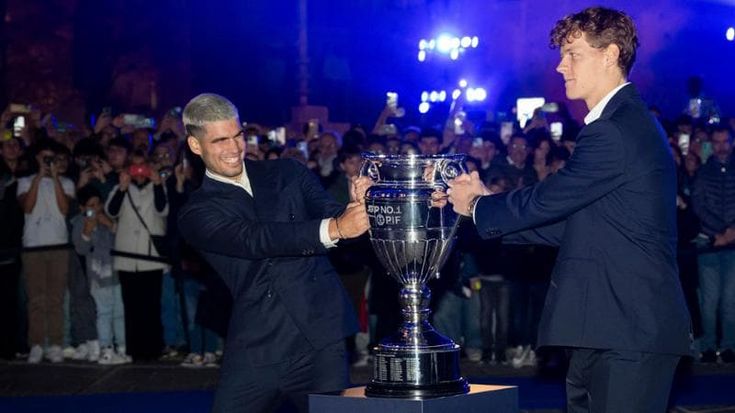 Atp Finals, Sinner sfida Alcaraz in finale. I precedenti e dove vedere il match in tv