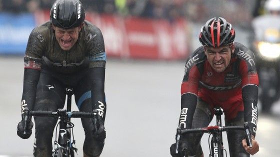 Ciclismo, Het Nieuwsblad a Stannard. Malesia, il coraggio di Guardini