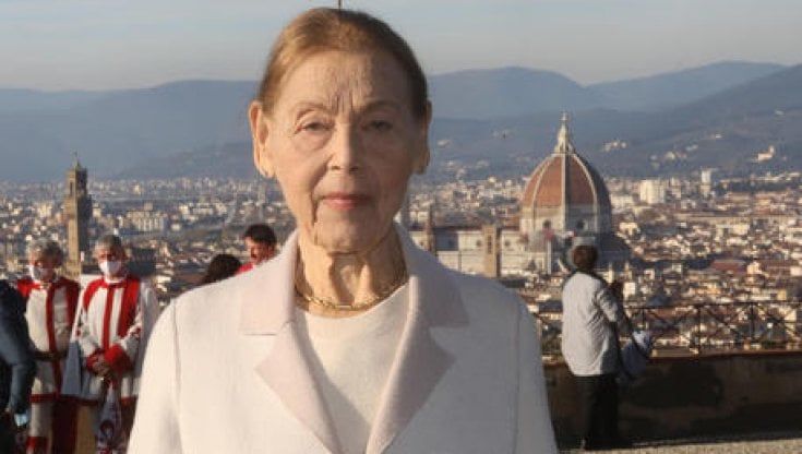 Edith Bruck: "Io non mi fido, Meloni usa parole vuote per diventare premier"