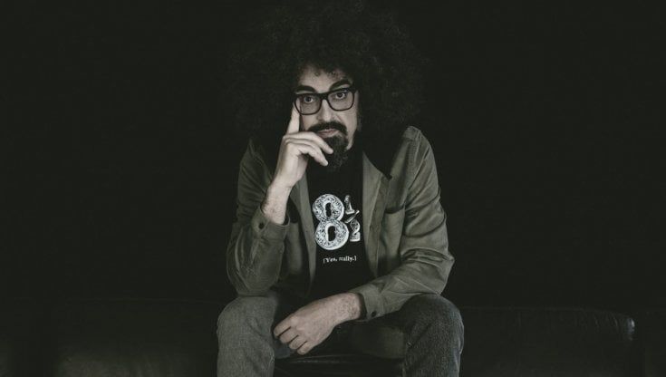 Caparezza: "Che pena questo mondo fatto di algoritmi"