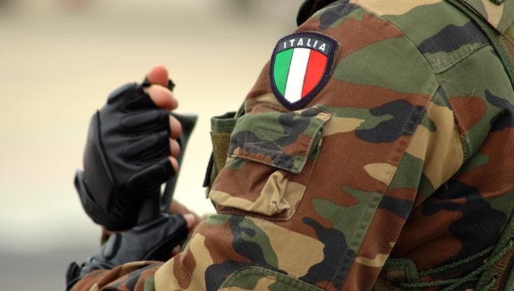 Dalla divisa al lavoro: accordo tra Difesa e Linkedin per il futuro professionale di 6.000 giovani