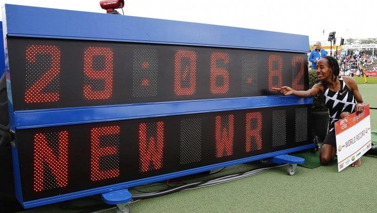 Atletica, strepitosa Sifan Hassan: record dei 10000 abbassato di 11 secondi