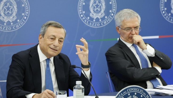 Altri 14 miliardi per gli aiuti. Bonus a 22 milioni di cittadini