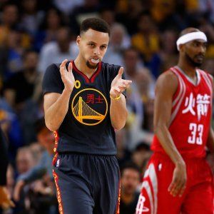 Basket, Nba: Golden State e San Antonio ok, i Clippers sospendono Griffin