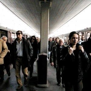 Circumvesuviana, disagi alla stazione di Porta Nolana