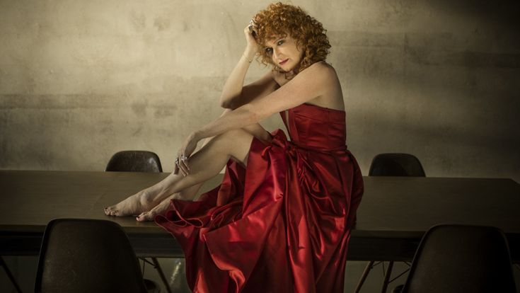 Fiorella Mannoia: "Se non il mondo cambiamo noi stessi"