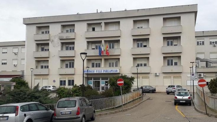 Omicidio a Ribera: ucciso un uomo di 30 anni con due colpi di pistola esplosi da un’auto in corsa