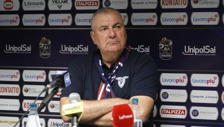 Crisi Fortitudo, Repesa si dimette?