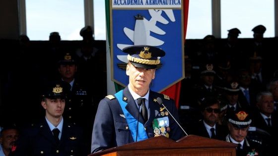 Pozzuoli: il generale Enrico Degni è il nuovo comandante dell'Accademia Aeronautica