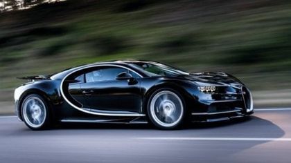 Show Bugatti, le prime Chiron lasciano l'Atelier