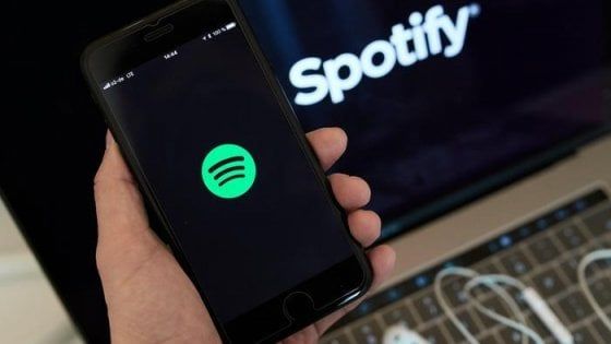 Spotify si adegua al Covid: la musica si ascolta insieme, a distanza