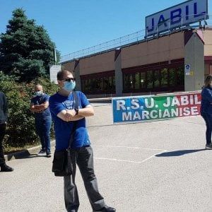  Jabil: tra i licenziati anche il genero dell'imprenditore Noviello, ucciso dal clan