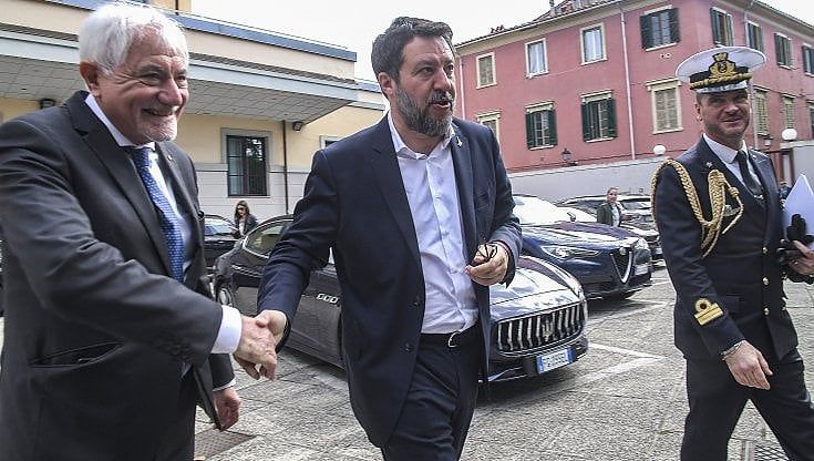 Scontro sulla Tirrenica, Salvini: “Pronti a partire” Il Pd: “Mancano le risorse”