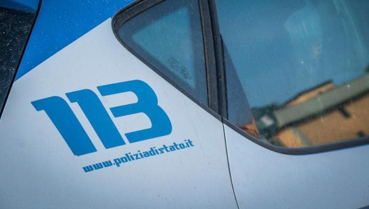 Ventenne accoltellato a Gela davanti a un bar, è grave. Fermato l’aggressore
