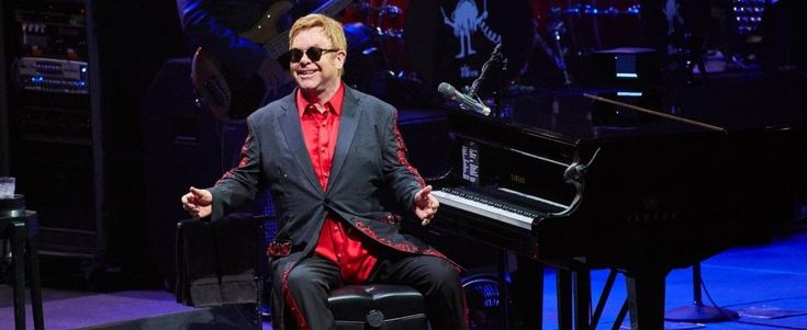 Elton John ha l'influenza: cancellato il concerto di stasera a Verona