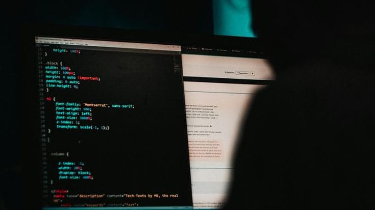 Radicalizzarsi online: chi sono e cosa vogliono gli accelerazionisti