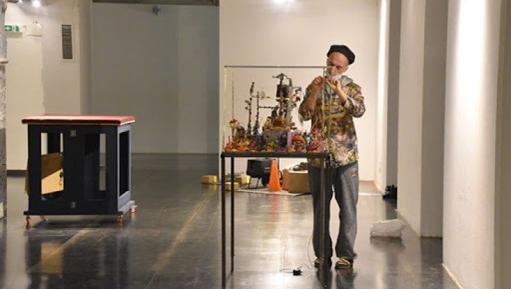 Genova, la provocazione di un artista: Palazzo Ducale abbandonato  