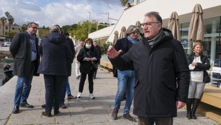 La corsa a sindaco di Totò Lentini: il re del trasversalismo pronto a sfidare i due poli