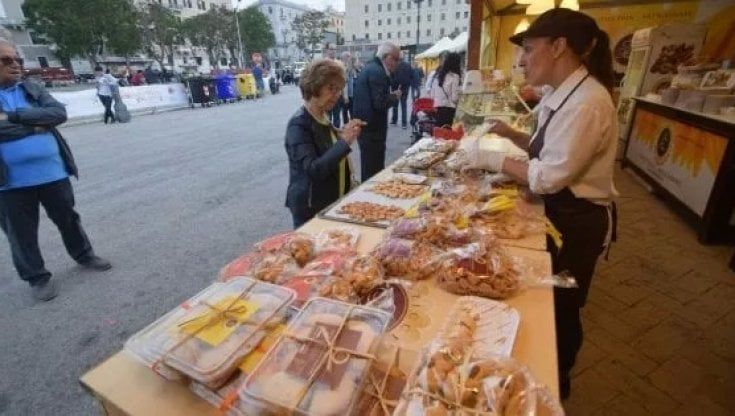 Bari, torna il Villaggio del gusto: dal 4 al 9 maggio sul lungomare sapori tipici e birre artigianali