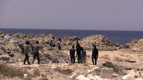 Viaggio in Libia, sulla costa di nessuno