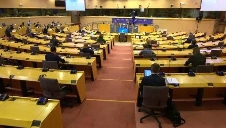 M5S, Giarrusso e l'intervento sul prosecco all'Europarlamento: "Nessuna gaffe: leso mio diritto, ora vi spiego che cosa è successo"