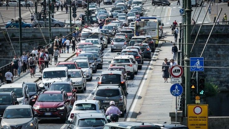 In città aria più pulita, ma lo smog resta al di sopra dei livelli di guardia