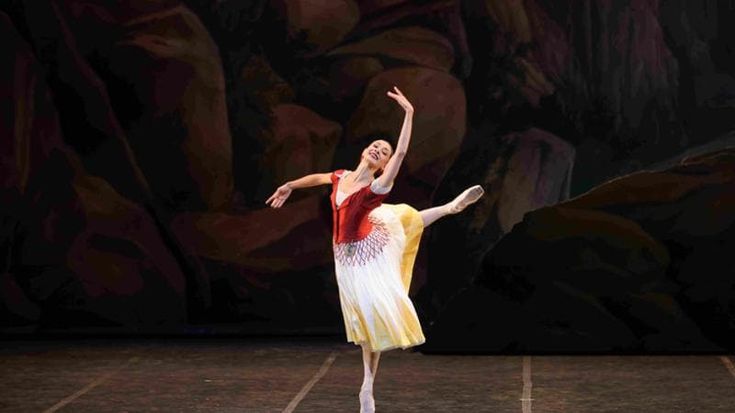 “Paquita”, la bella gitana che danza verso la verità