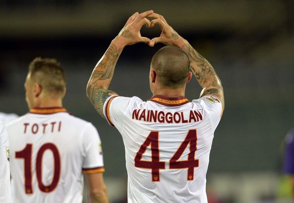 Roma, Nainggolan segna e fa il cuore verso la tribuna