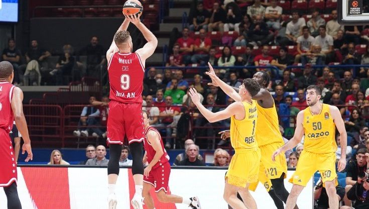 Eurolega, Milano ko all'overtime alla prima in casa: l'Alba Berlino vince 80-74