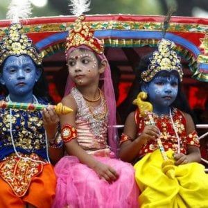 Bambini, in India c'è chi tenta di metterli al mondo "perfetti": un po' come i nazisti