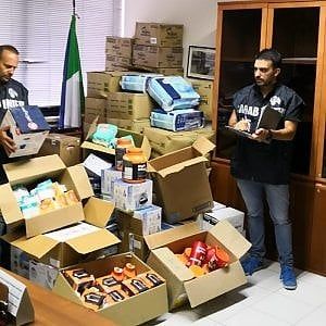 Latina, farmaci dopanti e contro disfunzioni erettili venduti a nero; arrestato corriere farmaceutico