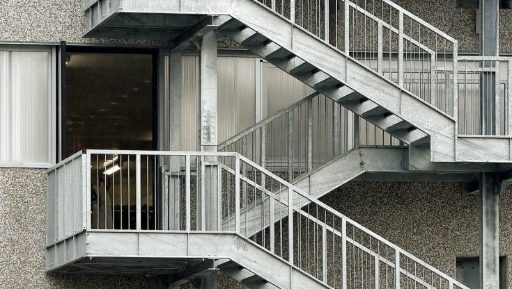 Giovane operaio morto a Lesignano, i sindacati: "Un bollettino intollerabile. Appalti e subappalti amplificano il rischio di incidenti"