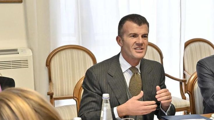 Il sottosegretario Silli in procura a Firenze, ecco la lettera con cui chiedeva per “necessità istituzionale” di lasciare almeno per un anno il colonnello Turini a Prato
